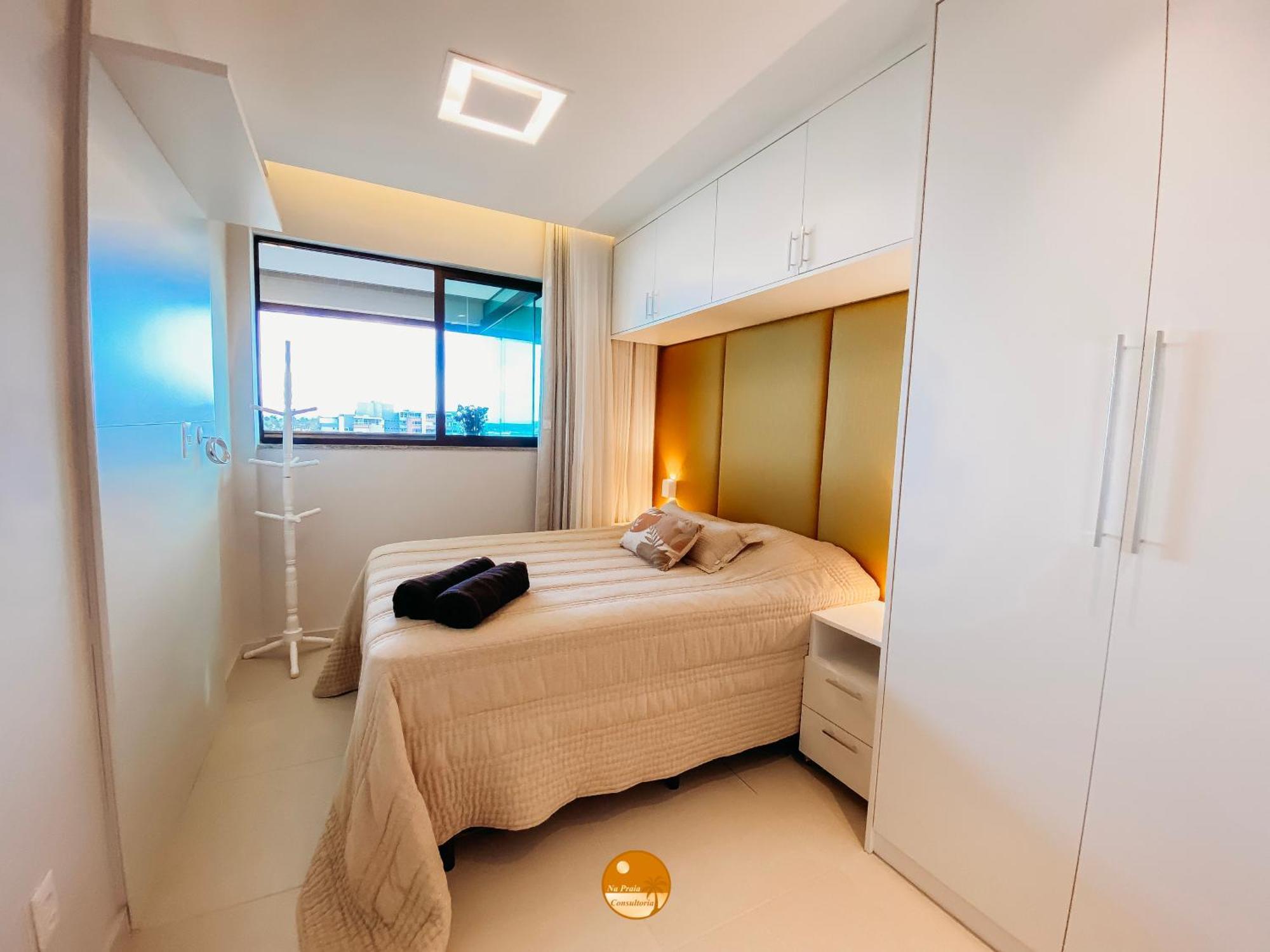 Pe Na Areia, Piscina Borda Infinita, Vaga De Garagem, Portaria 24 Hs * Salvador